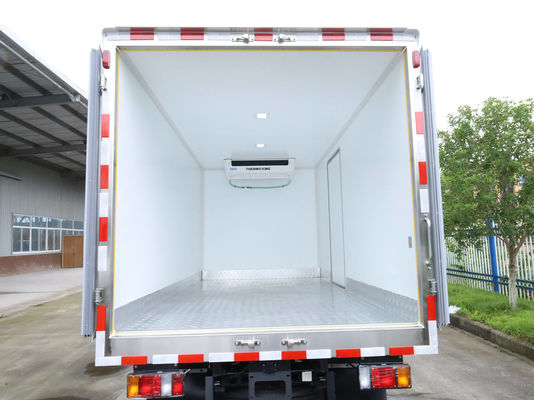 QINGLING ISUZU KV100 100P Koeltruck Voor Voedsel Vlees Vissen Transport NKR Vriesmachine 5 Tonnen THERMO KING RV380 Koeling