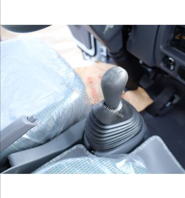 Isuzu 100p Japan Brand Truck chassis met 4,1 meter lange koelbox met THERMO KING koelinstallaties RV380V 4X2 Mini 3tons 2 Ton Freezer Koeltruck